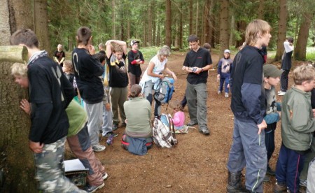 Jedna z mnoha táborových her 