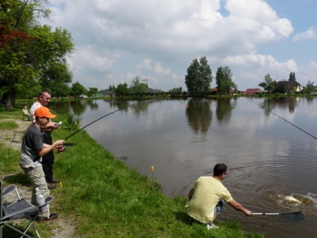 dětské rybářské závody Lišov 2013